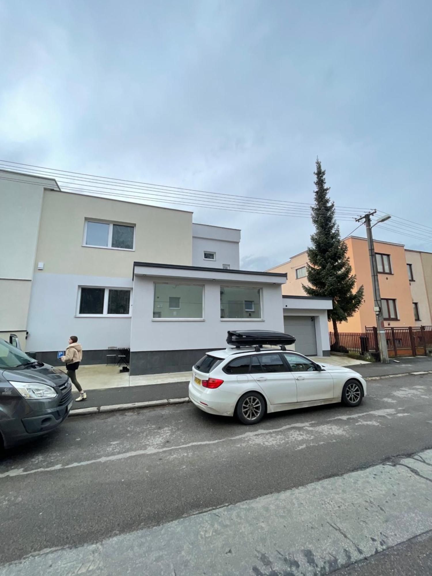Komfortne Byvanie S Garazou - Parkovanim Žilina Exteriér fotografie
